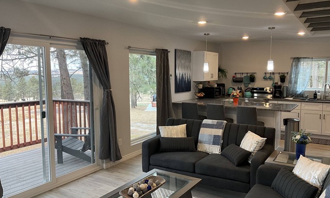 Colorado Springs House | Luxury studio in the nature