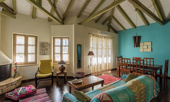 Lefktron Apartment | Luxury Suite in the heart of Stoupa