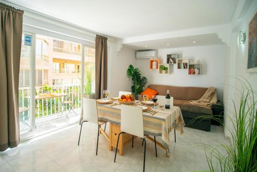 Fuengirola Apartment | Luxury Sunset Boutique Stay - Fuengirola Beach