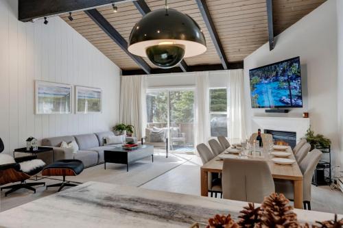 Incline Village Apartment | Luxury Tahoe Getaway in Incline Village