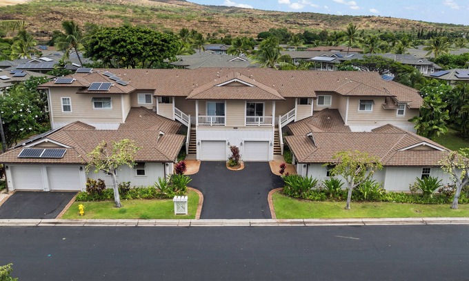 Ko Olina House | Luxury Townhouse Suite at Ko Olina lagoon beach this is The Coconut