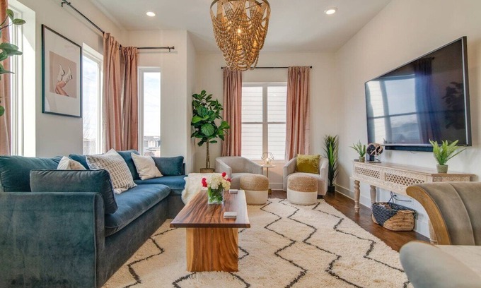 Hillsboro West End House | Luxury Twin Homes Near Downtown Nashville