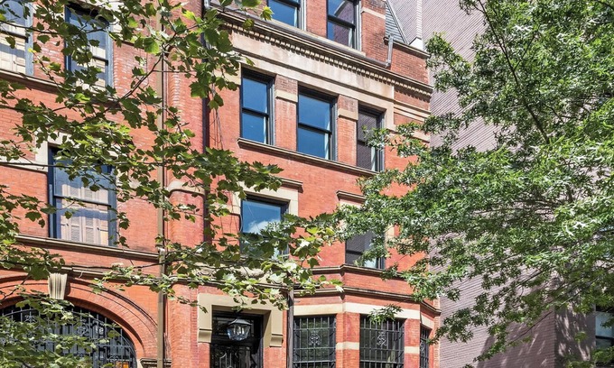 Upper West Side House | Luxury UWS 5-bedroom TownHome In New York, Steps From Central Park