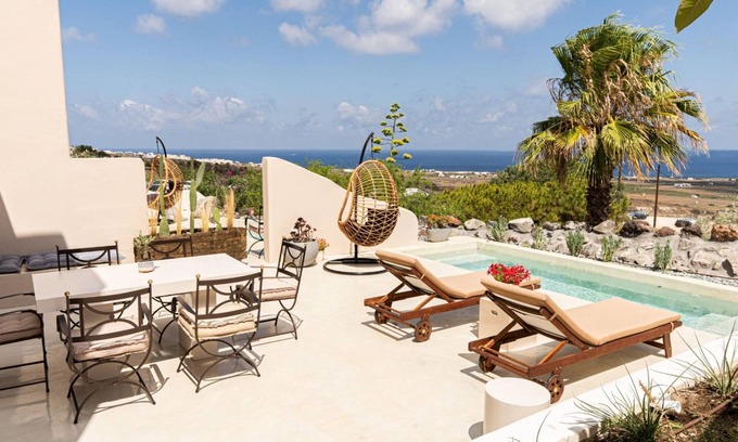 Finikia Villa | Luxury Villa 3 Bedrooms with Outdoor Jetted Pool and Sea & Sunset View
