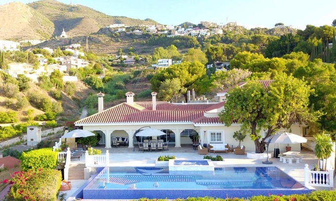 Benalmadena Villa | Luxury Villa - 5 min from beach - breathtaking sea views