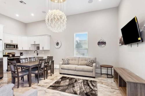 Tulane - Gravier House | Luxury Villa 5bdrm 5ba Near French Quarter