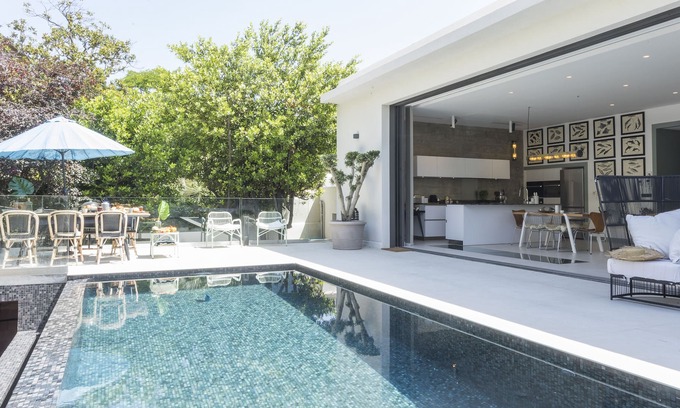 Bompard Villa | luxury villa between sea and our lady of the guard Corniche / roucas blanc