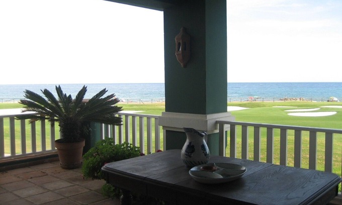 Guadalmina Villa | Luxury villa with private pool, terrace overlooking the golf course and the sea