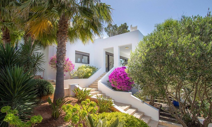 Cap Martinet Villa | Luxury Villa with Outdoor Bar, Ibiza Villa 1027