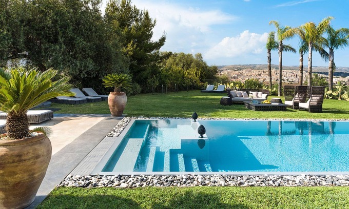 Noto Villa | Luxury villa with pool in Noto