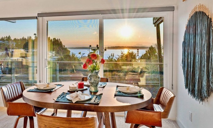 Sunset Hill Condo | Luxury Waterview Home l Work-Friendly Retreat