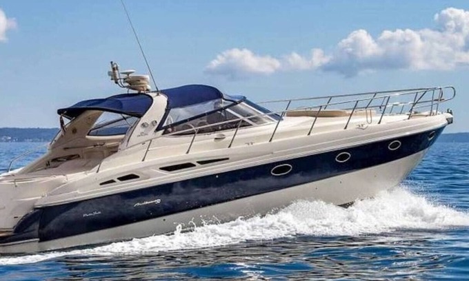 Barcelona Boat Rental | Luxury Yacht for lodging and trips Passages (2,3,4 and 8h)