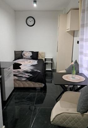 Brackenheim Apartment | LuxusLoft Hausen