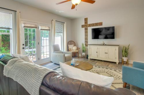 Lynchburg House | Lynchburg Rental with Deck Near Downtown!