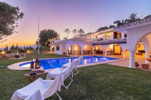 Mijas Villa | LYX HOMES Villa in Mijas with private heated pool