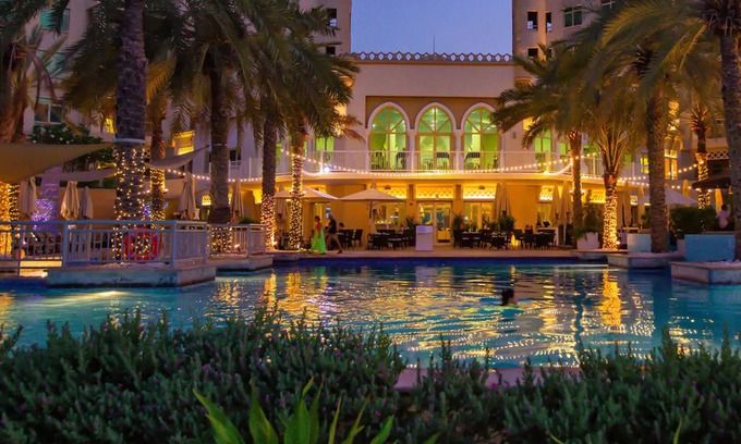 Jumeirah Lake Towers Hotel | Mövenpick Hotel Jumeirah Lakes Towers