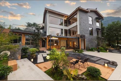 Dujiangyan Cabin | M Country Road 山行野奢影院温泉民宿