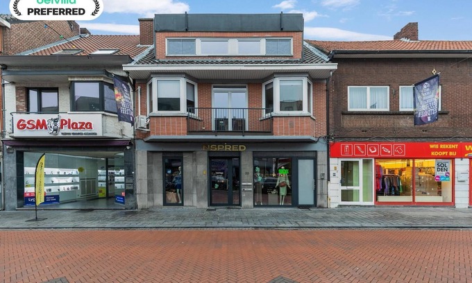 Eisden Apartment | Maasmechelen Duplex Retreat