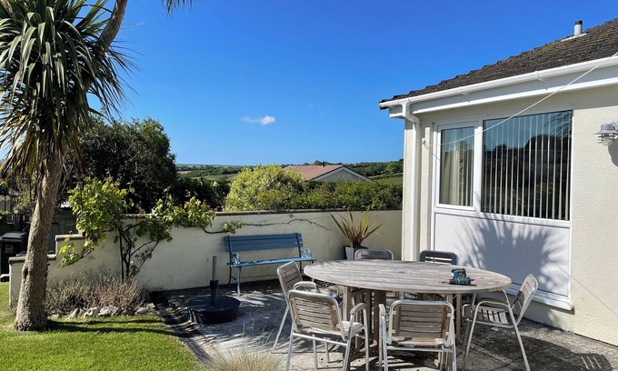 Kingsbridge Cottage | MACELEY, pet friendly, with a garden in Kingsbridge