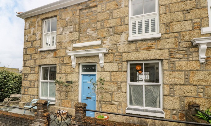 Chysauster Cottage | MACKEREL SKY, pet friendly, character holiday cottage in Penzance