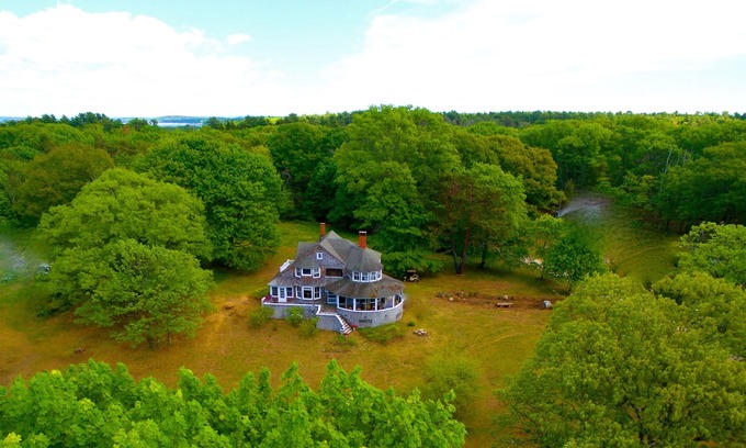 Portland Cottage | Magical Rambling 5 Bedroom Cottage Built 1904 By John Calvin Stevens