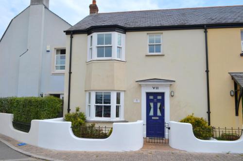 Shaldon House | Magnet Cottage