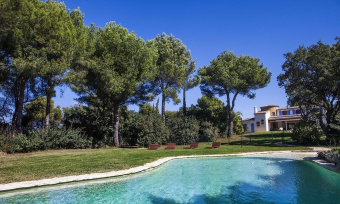 Six-Fours-les-Plages Villa | MAGNIFICENT Luxury Panoramic View Heated Pool, Jaccuzzi, Balneo 12 people