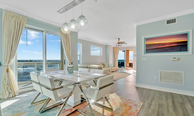 Pato Manor Condo | Magnificent Modern 2/2 Oceanview Luxury Condo