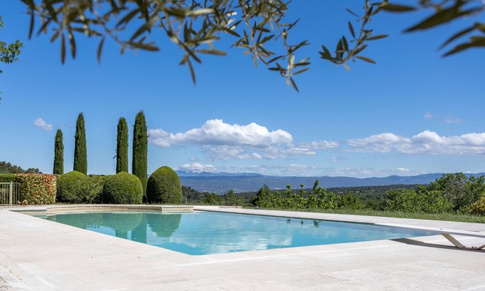 Menerbes Other | Magnificent air-conditioned farmhouse, private heated swimming pool, tennis court, absolute peace and quiet