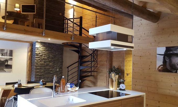 Saint-Jean-de-Sixt Ski Chalet | Magnificent T3 Duplex apartment in a chalet dating from 1813