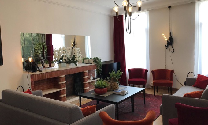 1st Arrondissement Apartment | Magnificent furnished 4 *, LES FLORALIES, 200m from La Canebière, air-conditioned