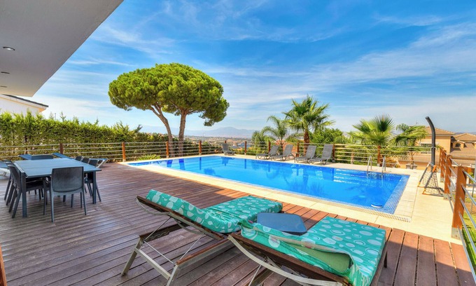 Pinos de Alhaurin Villa | Magnificent Villa 10 persons, private pool, Alhaurin De La Torre, Malaga