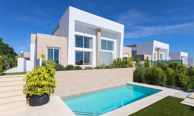 Algorfa Villa | Magnificent villa on the Finca golf course with private pool