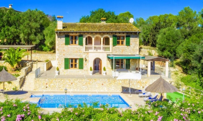 Petra Apartment | Magnificent villa with private pool