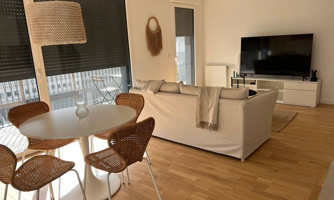 Clichy Apartment | Magnifique Appartement de 88m2 Avec Terrasse sur Clichy a 5 min de Paris 17 eme