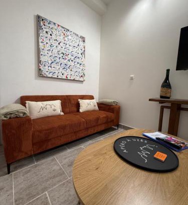 Uzes Apartment | Magnifique , appartement de plain-pied avec jardin dans le centre