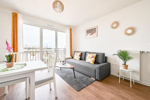 Pierrefitte-sur-Seine Apartment | Magnifique Appart Tram Parking 4pers