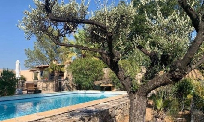 Saint Michel d'Euzet Villa | Magnifique Villa au Calme Avec Piscine