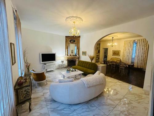 Reims Villa | Magnifique Maison dartiste La Maison Aerts