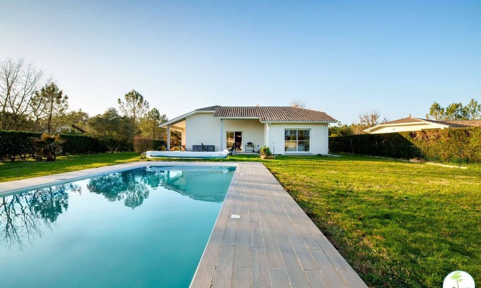 Parentis-en-Born House | Magnifique Villa pour 10 personnes à Parentis en Born