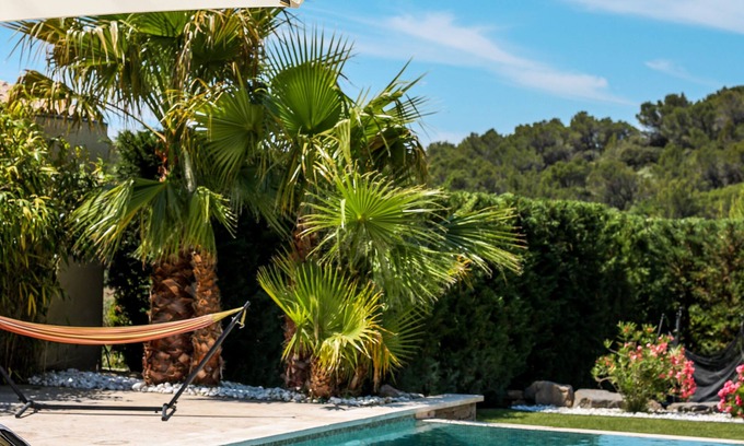 Uchaux Villa | Magnifique Villa Avec Piscine à Débordement