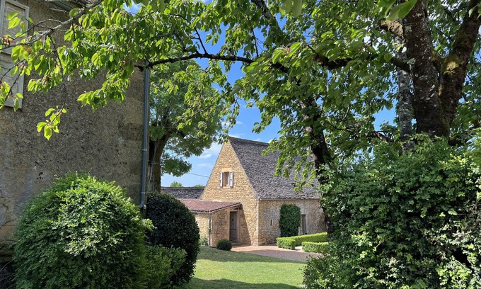 Saint-Genies House | Magnifique villa de vacances 5 étoiles tout confort- de 10 à 12 personnes