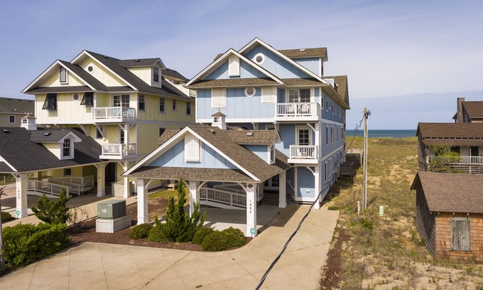Kill Devil Hills House | Magnolia Cay 16 Bedroom Oceanfront Home