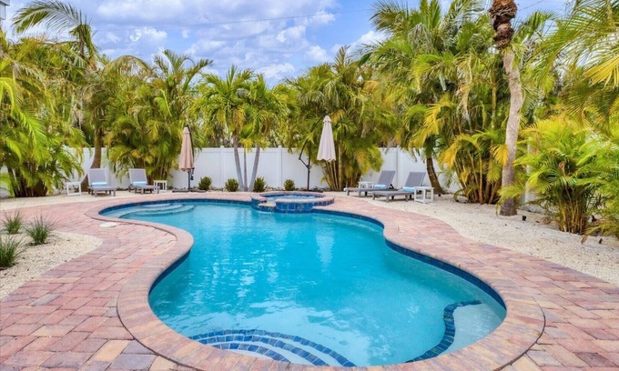 Anna Maria House | Magnolia walk to beach/shops, AMI perfect Location, private lagoon pool/spa