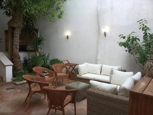 Courthezon House | Maison accueillante a Courthezon avec jardin prive