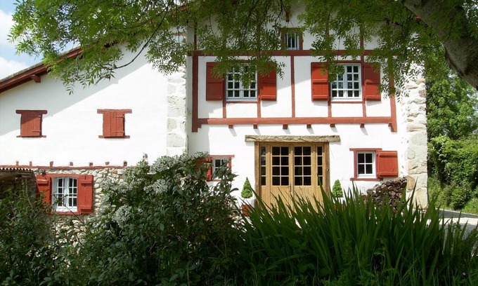 Mendionde Bed & Breakfast | Maison Anderetea