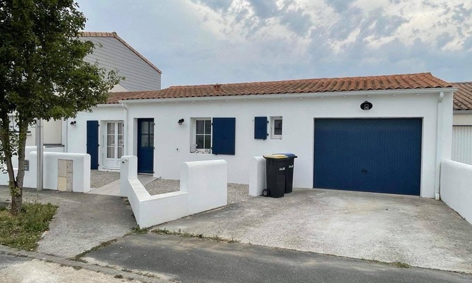 LHoumeau House | Maison Avec Piscine et Jacuzzi La Rochelle