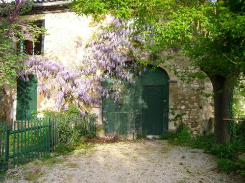 Noves House | Maison charmante avec terrasse et jardin à Noves
