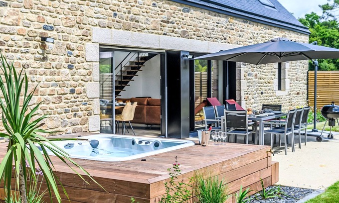 Locoal-Mendon House | Maison de Kercado by Interhome