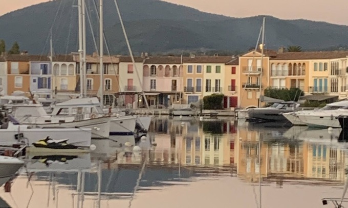 Port Grimaud House | Maison de Pêcheur Rénovée et Climatisée Avec Amarrage
